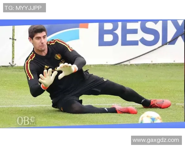 足球巨星扮演老人挑战自我 探索年龄与运动极限的边界