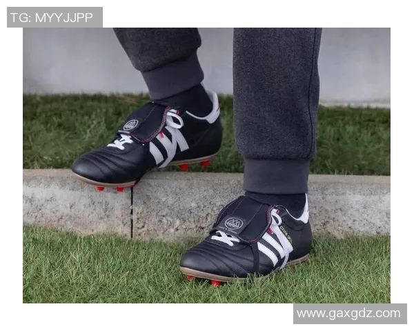 顶级球星一年消耗几双足球鞋 揭秘背后的耐用性与运动科技创新